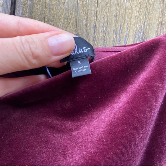 Plum Burgundy Velvet Off-the-Shoulder Maxi Dress 🌿 - Picture 11 of 13